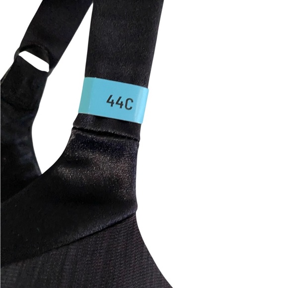 Vanity Fair Elegant Black Satin Bra - Picture 3 of 3